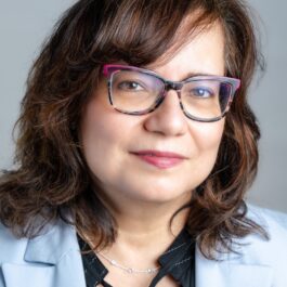 Soula Chronopoulos headshot