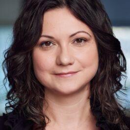 Delia Cristea headshot