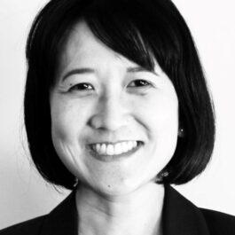 Caroline Lee headshot