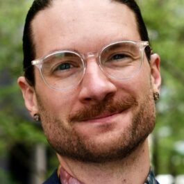 Stephen Thomas headshot