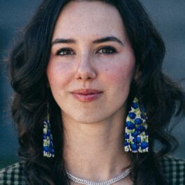 Emily Lowan headshot